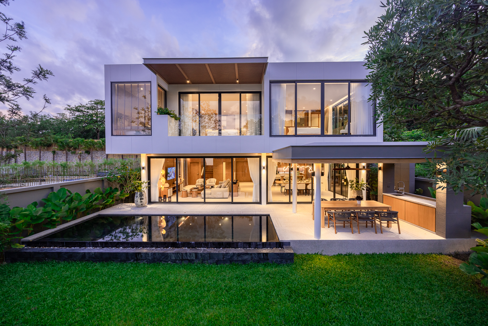 TIARA SAKU — Freehold villa in Nai Yang, Phuket